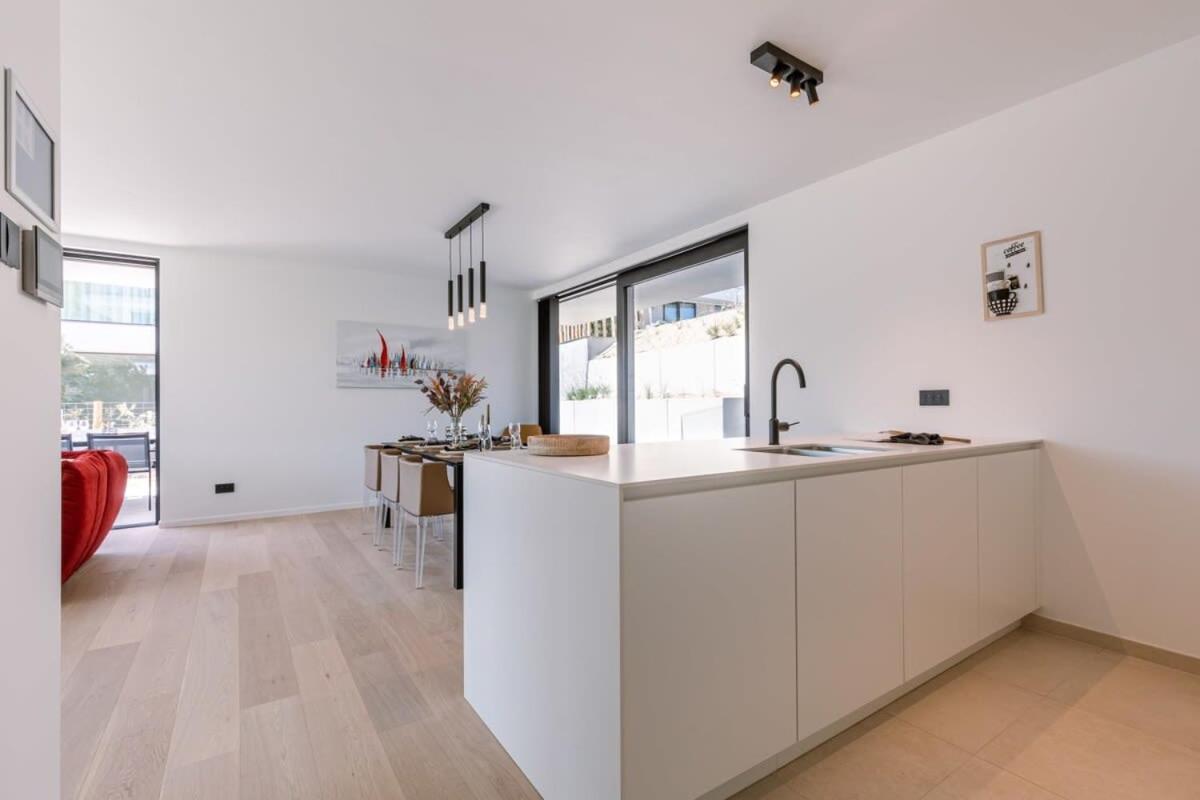 Huswell - Beautiful & Ultramodern Apartment In Oostduinkerke Koksijde Luaran gambar